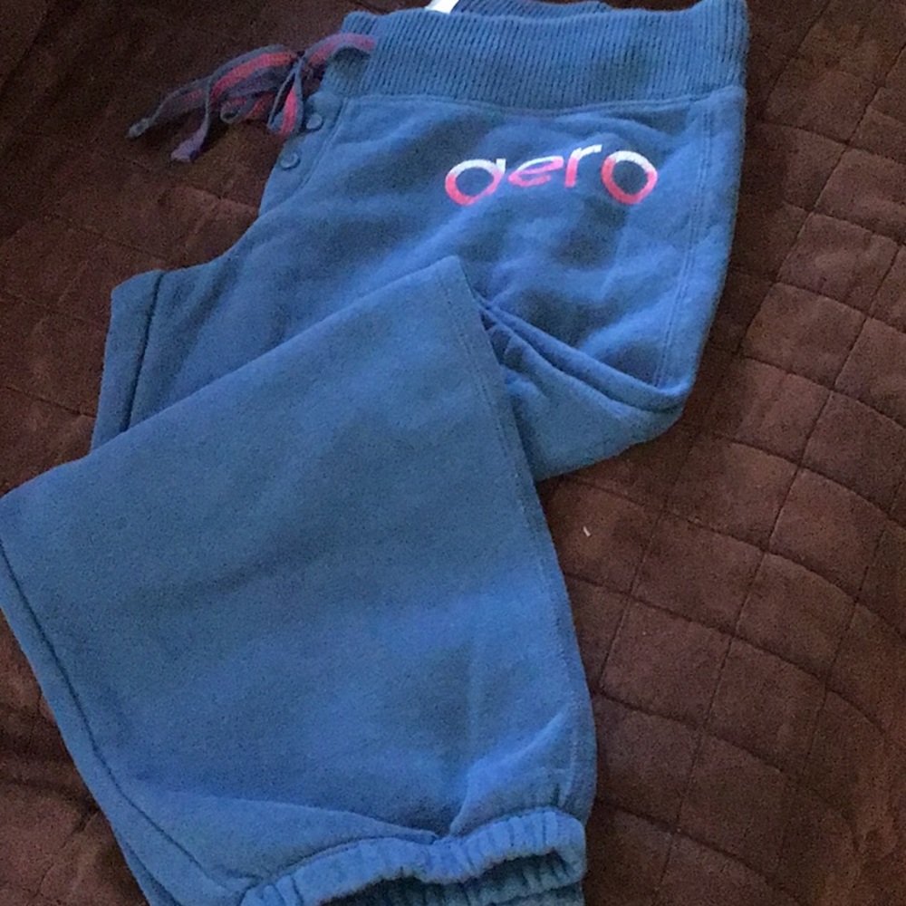 Aero Capri sweats